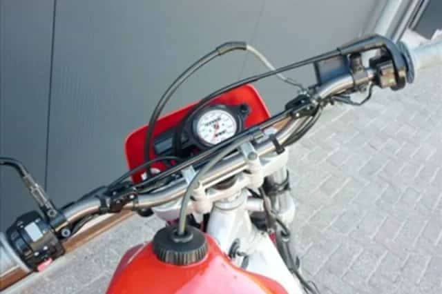 Yamaha TT 600R (1999) thumbnail 2