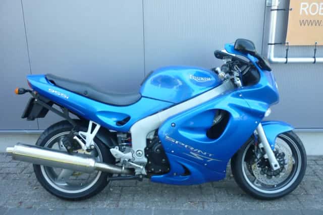 Triumph Sprint ST (2005) thumbnail 1