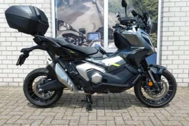 Honda X ADV (2024) thumbnail 1
