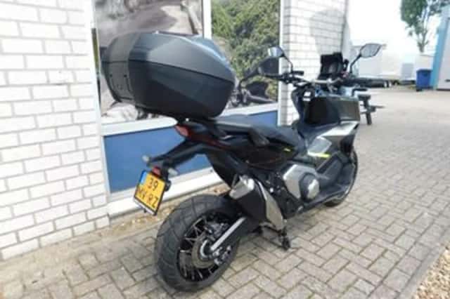 Honda X ADV (2024) thumbnail 4