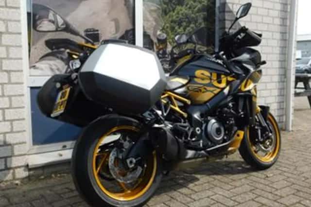 Suzuki Gsx S 1000 GX (2024) thumbnail 3