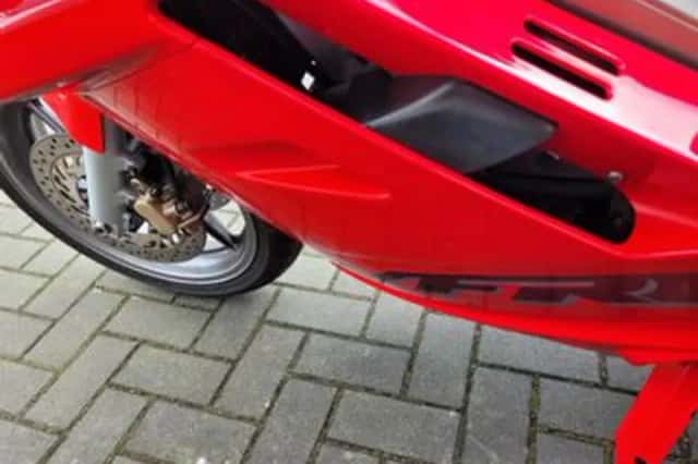 Honda VFR 750 F (1992) thumbnail 6