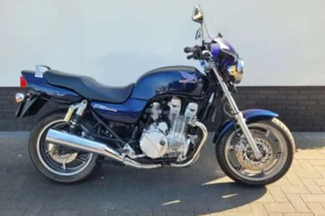 Honda CB 750 Seven Fifty (1994) thumbnail 2