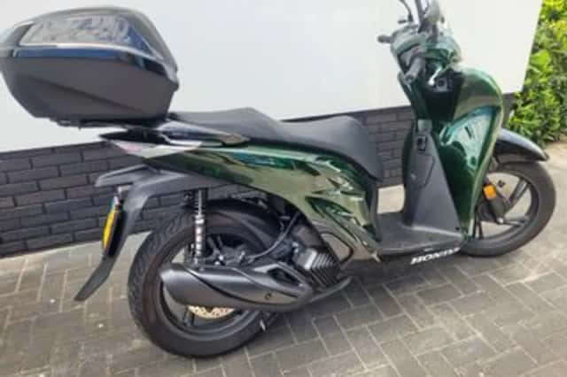 Honda SH 150i (2025) thumbnail 4