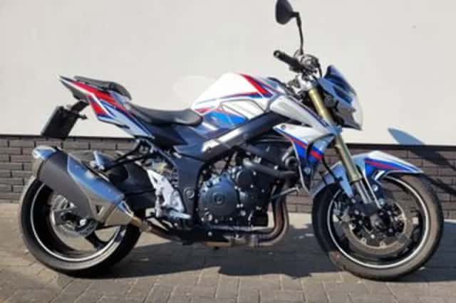 Suzuki GSR750 (2012) thumbnail 1