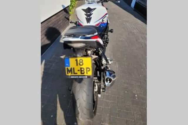 Suzuki GSR750 (2012) thumbnail 6