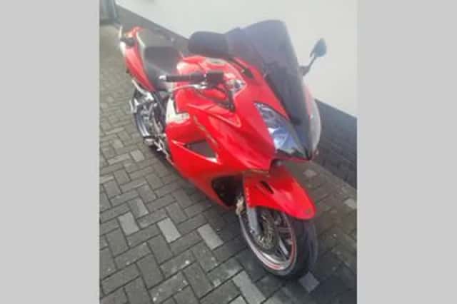 Honda VFR 800 FI (2005) thumbnail 5