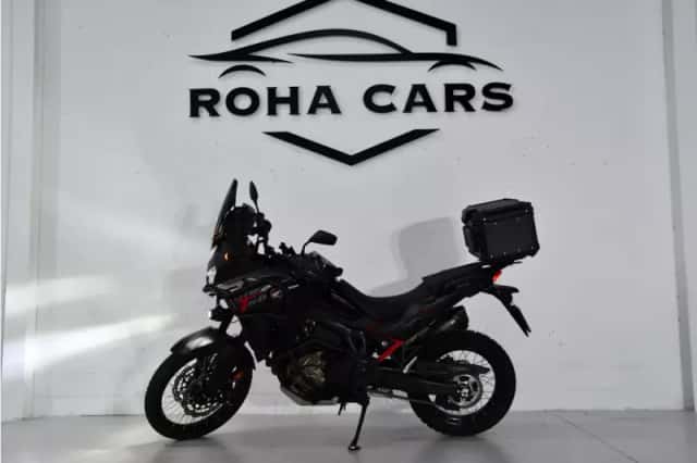 Honda Africa Twin (2026) thumbnail 1