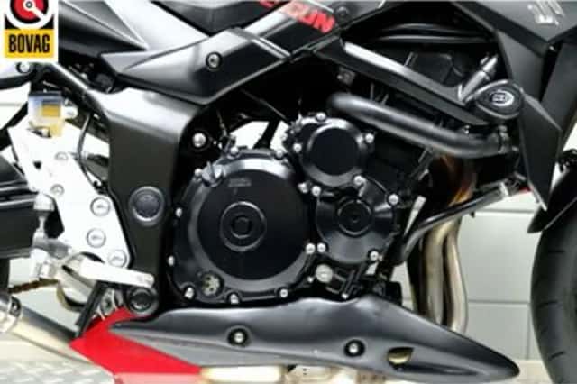 Suzuki GSR750 (2015) thumbnail 4