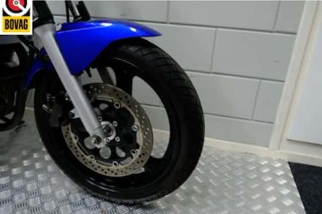 Suzuki GS 500 (2002) thumbnail 2