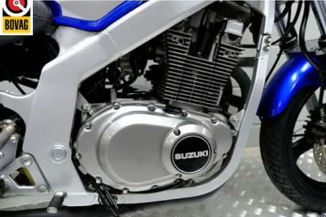 Suzuki GS 500 (2002) thumbnail 5