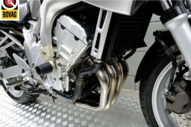 Yamaha FZ6 (2003) thumbnail 3