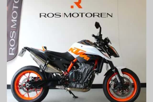 KTM 890 DUKE R (2020) thumbnail 1