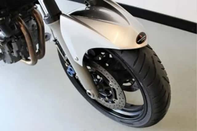 YAMAHA TDM 900 (2003) thumbnail 4