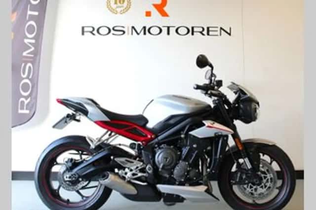 TRIUMPH STREET TRIPLE R LOW RIDE HEIGHT (2019) thumbnail 1