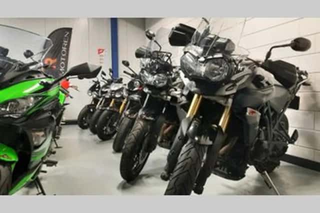 KTM 1290 SUPER ADVENTURE S (2017) thumbnail 2