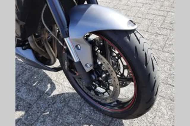 Triumph Street Triple R (2014) thumbnail 3