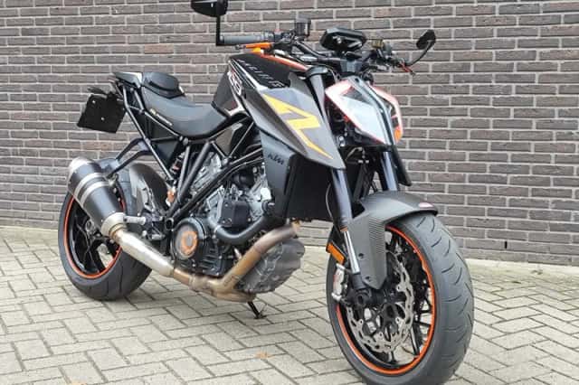 KTM 1290 Super Duke (2018) thumbnail 1
