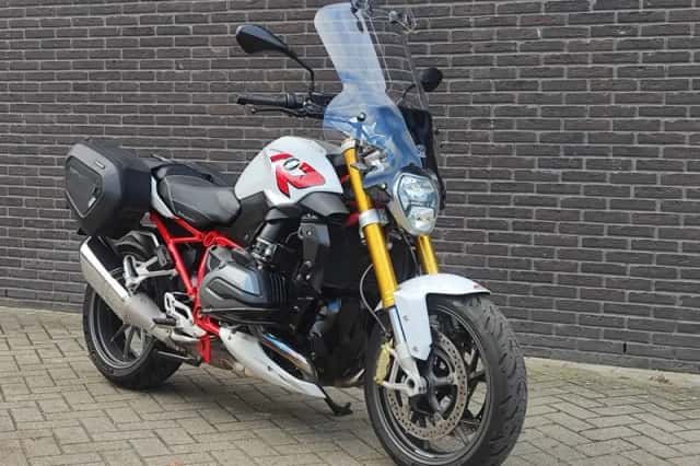 BMW R 1200 R (2016) thumbnail 1