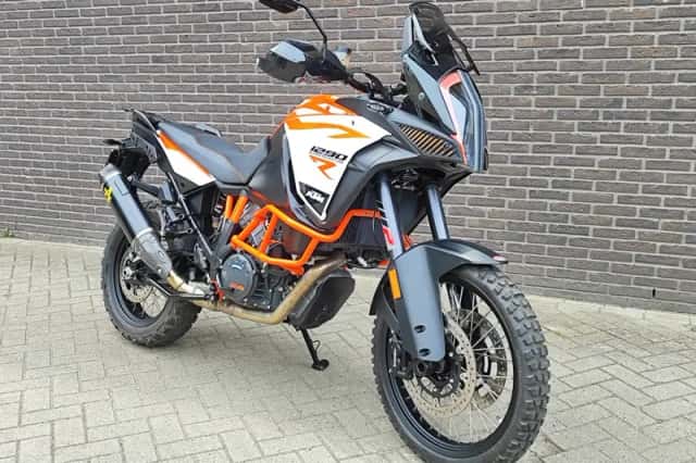 KTM 1290 Super Adventure (2019) thumbnail 1