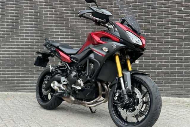 Yamaha Tracer 900 (2015) thumbnail 1