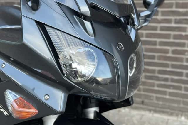 Yamaha FJR1300 (2010) thumbnail 2