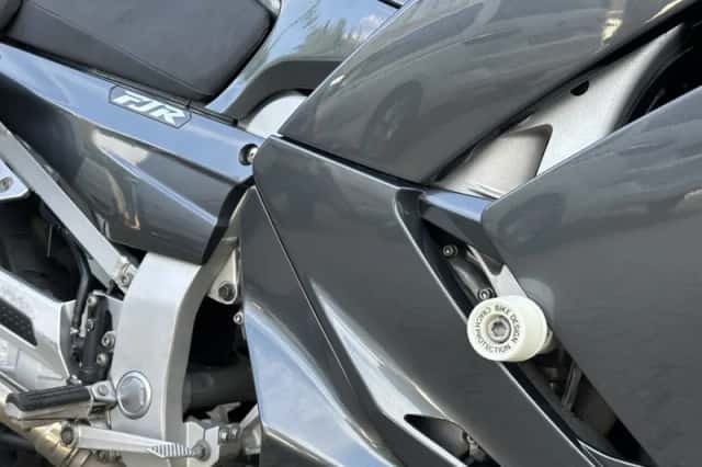 Yamaha FJR1300 (2010) thumbnail 6