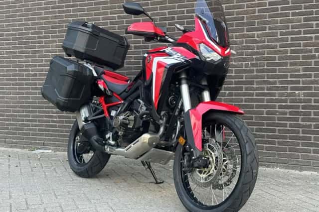 Honda CRF 1100 Africa twin (2021) thumbnail 1