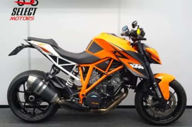 KTM 1290 Super Duke (2016) thumbnail 1