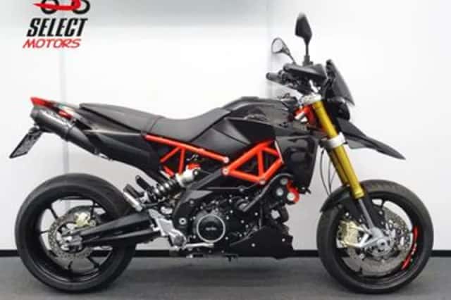 APRILIA DORSODURO 900 ABS (2018) thumbnail 1