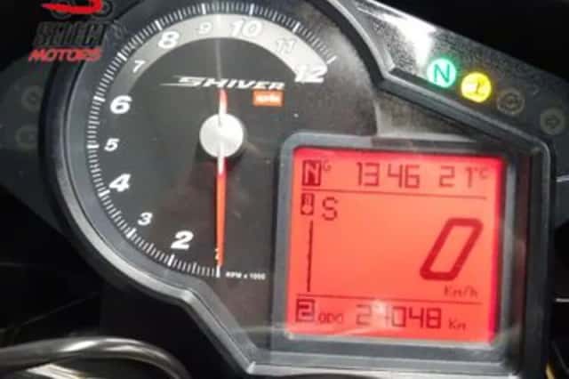 APRILIA SL 750 SHIVER (2011) thumbnail 2