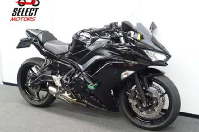 Kawasaki Ninja 650 (2021) thumbnail 4