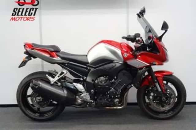 Yamaha FZ 1 Fazer (2011) thumbnail 1