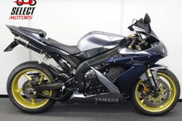 Yamaha YZF-R1 (2009) thumbnail 1