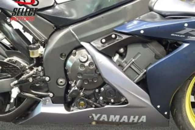 Yamaha YZF-R1 (2009) thumbnail 6