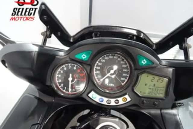 Yamaha FJR1300 (2004) thumbnail 2