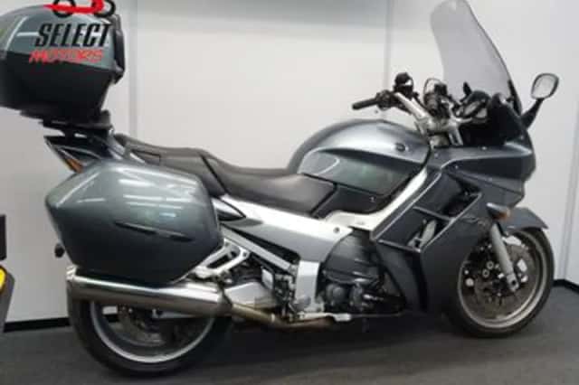 Yamaha FJR1300 (2004) thumbnail 3