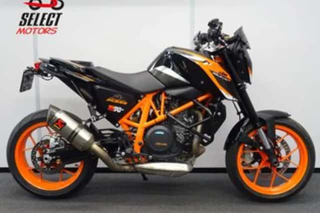 KTM 690 Duke (2017) thumbnail 1