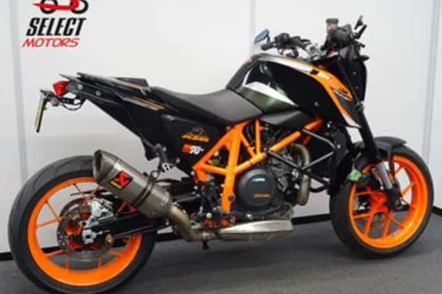 KTM 690 Duke (2017) thumbnail 3