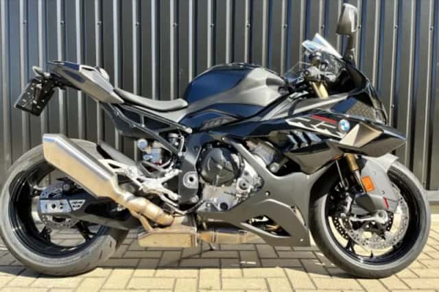 BMW S 1000 RR (2026) thumbnail 1