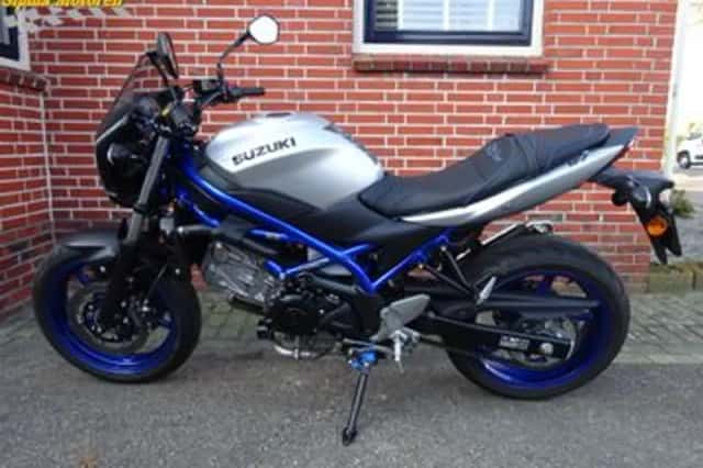 Suzuki SV650 (2020) thumbnail 2