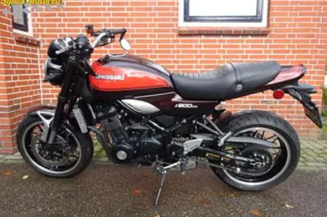 Kawasaki Z900RS (2018) thumbnail 2