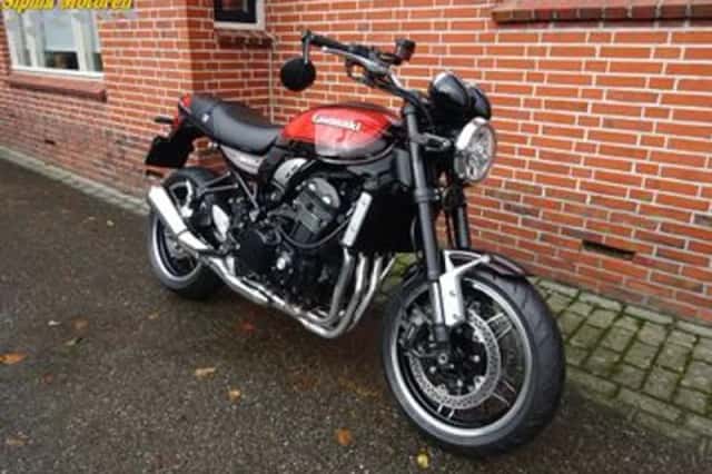 Kawasaki Z900RS (2018) thumbnail 4