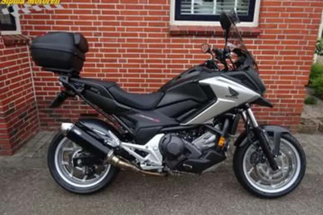 Honda NC750X (2017) thumbnail 1