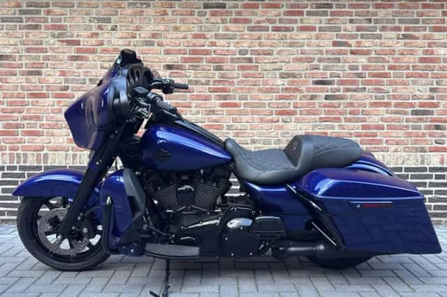 Harley-Davidson Street Glide 103 (2016) thumbnail 1