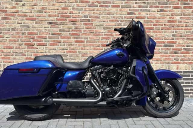 Harley-Davidson Street Glide 103 (2016) thumbnail 3