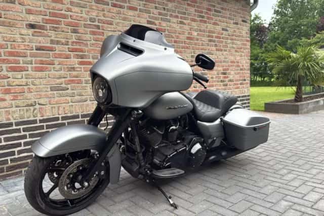 Harley-Davidson Street Glide 103 (2016) thumbnail 2