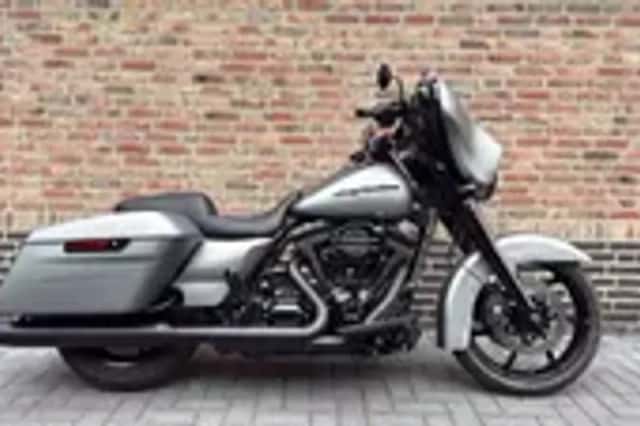 Harley-Davidson Street Glide (2016) thumbnail 4