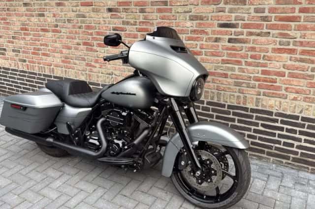 Harley-Davidson Street Glide 103 (2016) thumbnail 5