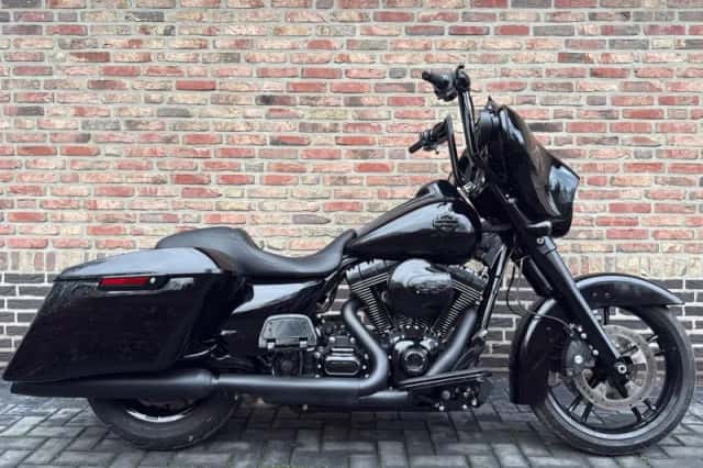 Harley-Davidson Street Glide 103 (2014) thumbnail 4